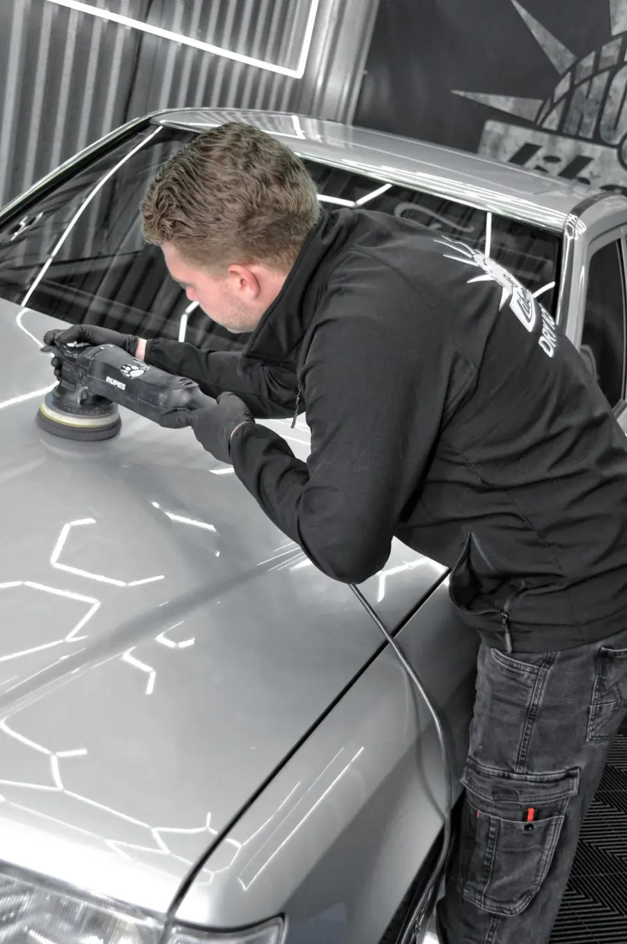 Detailaufnahme nach der Fahrzeugpflege